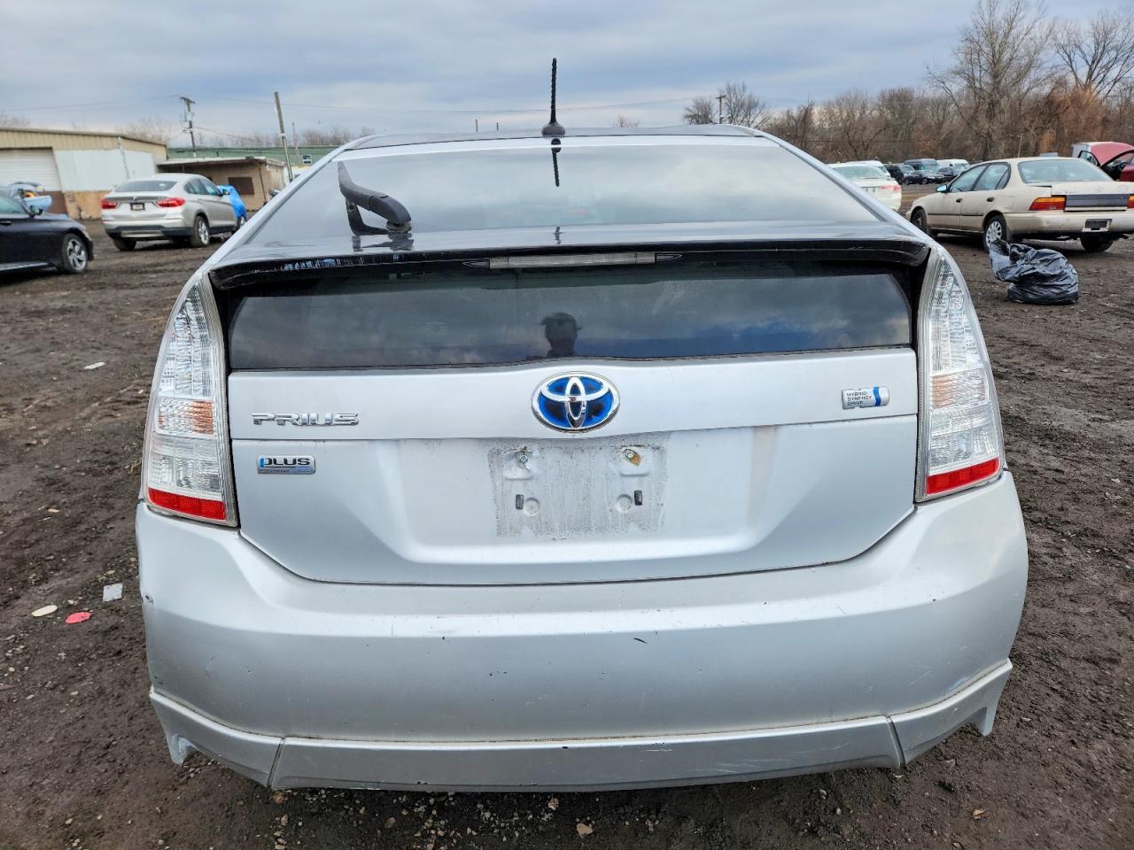 2011 Toyota Prius - Фото 6