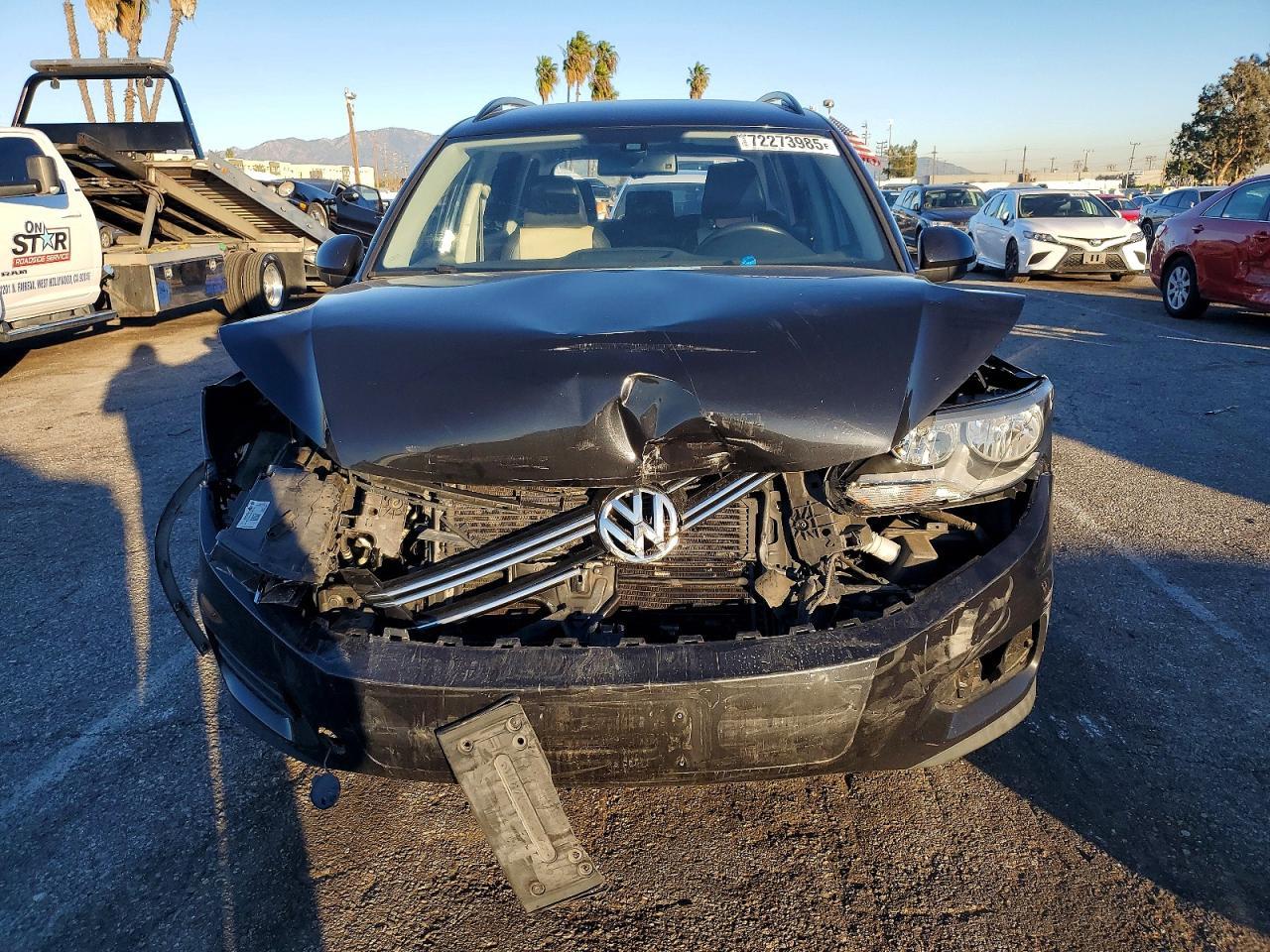 2016 Volkswagen Tiguan S - Image 5
