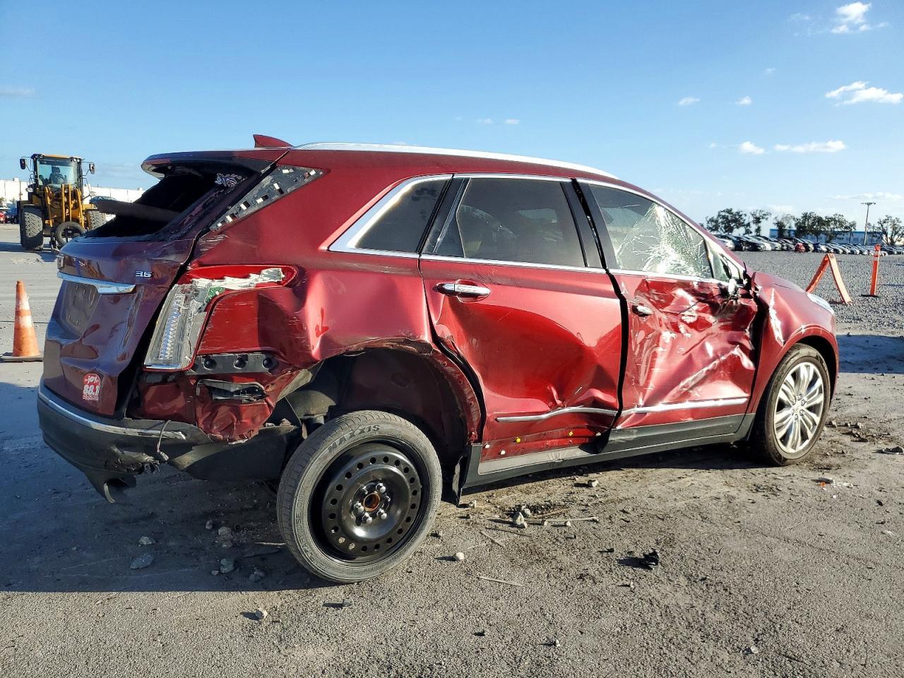 2018 Cadillac Xt5 Premium Luxury - Image 3