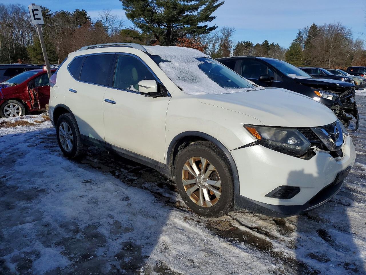 2015 Nissan Rogue S - Фото 4