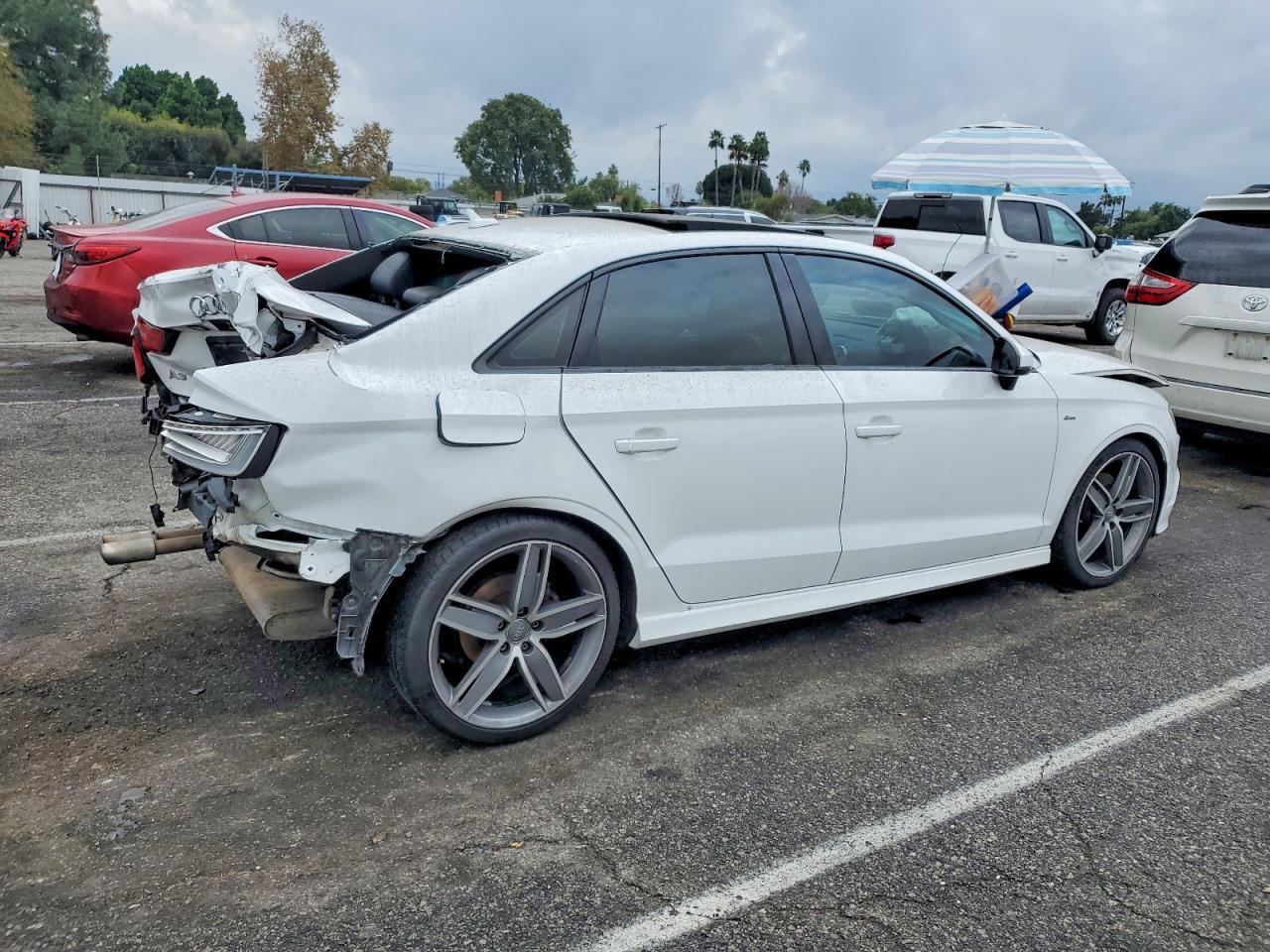2016 Audi A3 Premium - Фото 3