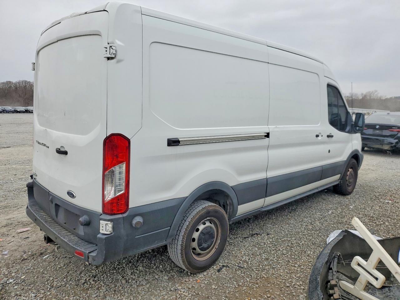 2017 Ford Transit T-250 - Image 3