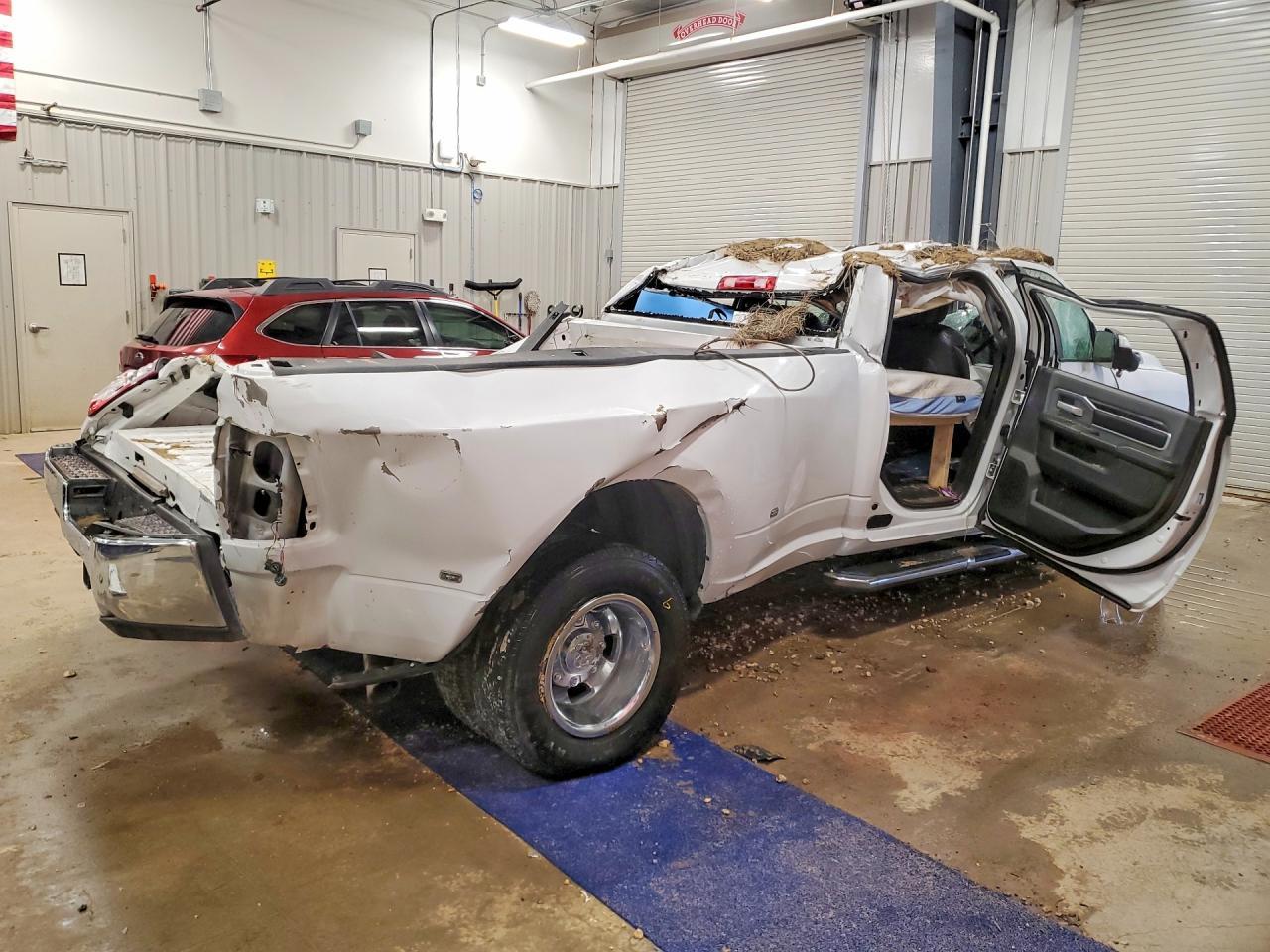 2022 Ram 3500 Big Horn/Lone Star - Image 3