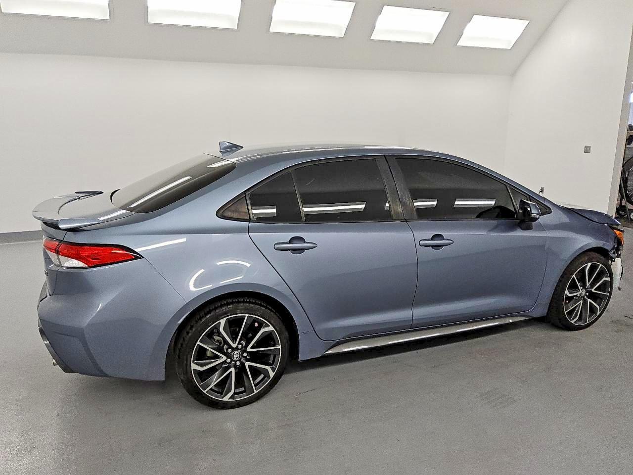 2021 Toyota Corolla Se - Фото 3