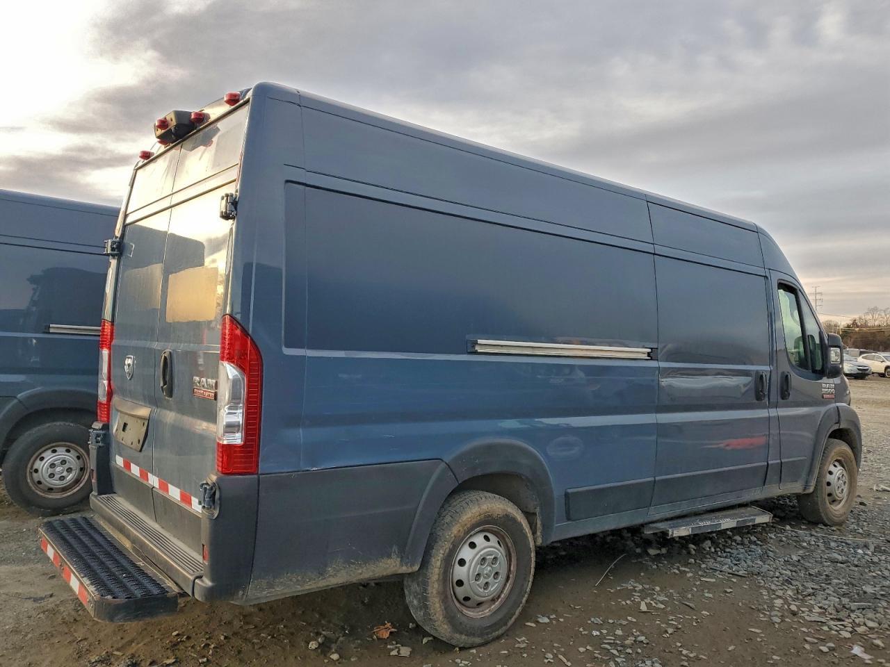 2020 Ram Promaster 3500 Vf Delivery Van - Фото 3