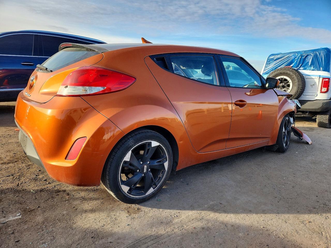 2014 Hyundai Veloster - Image 3