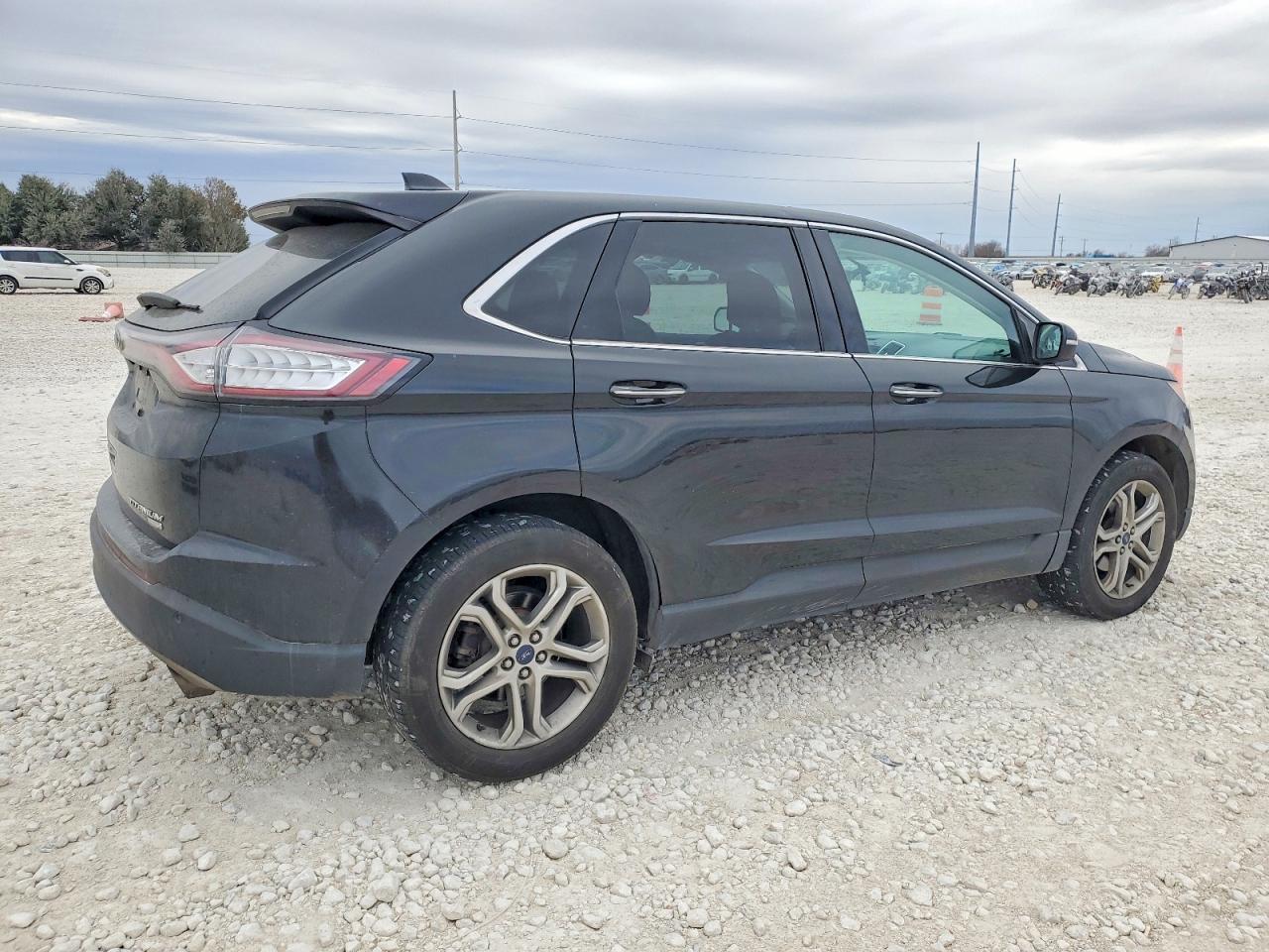 2015 Ford Edge Titanium - Фото 3
