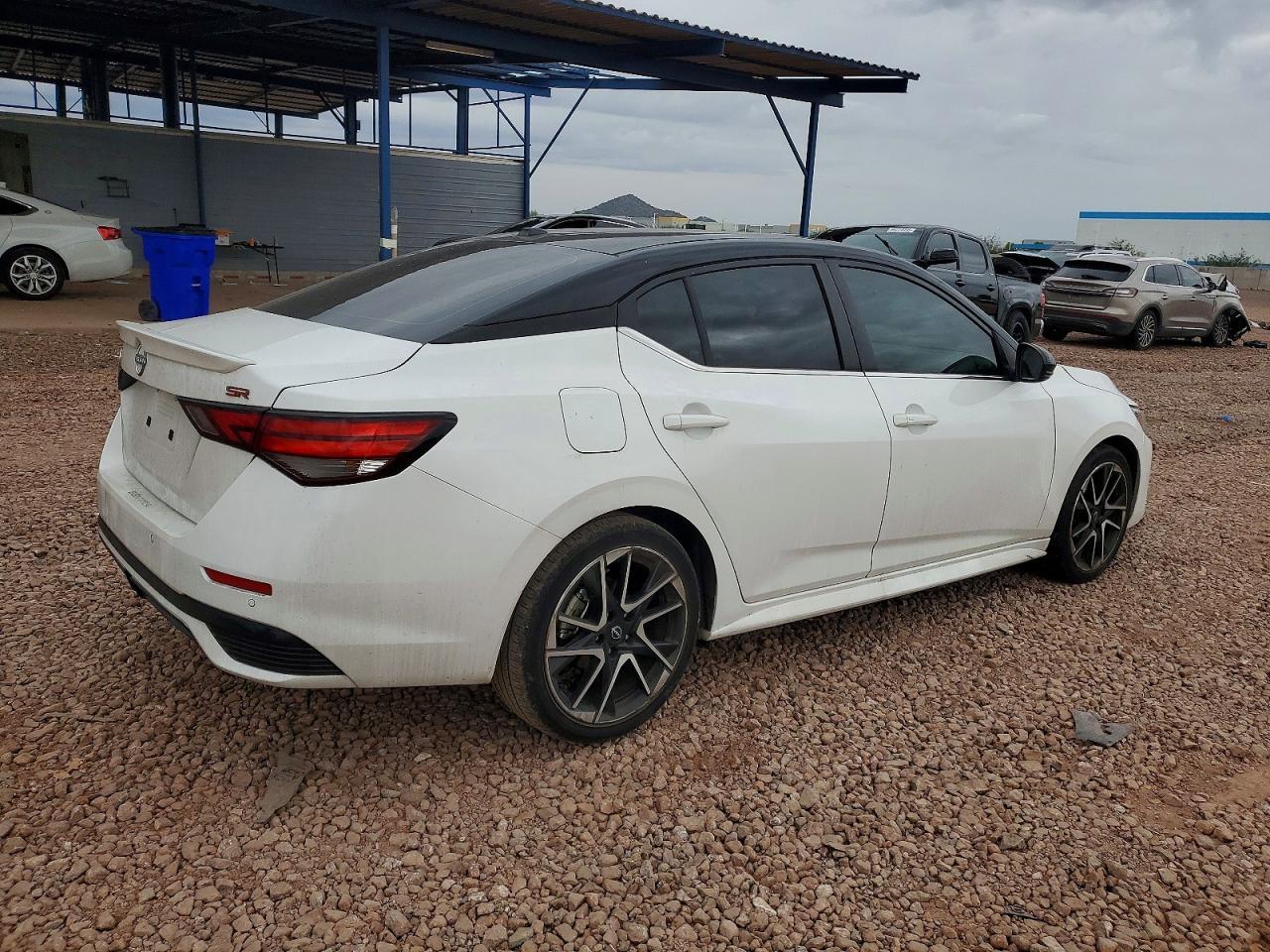2024 Nissan Sentra Sr - Image 3