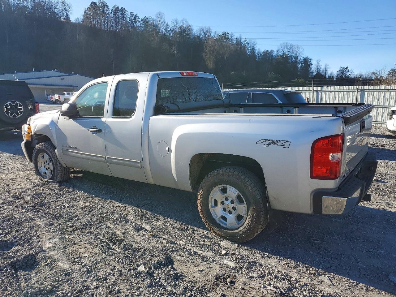 2013 Chevrolet Silverado K1500 Lt - Image 2