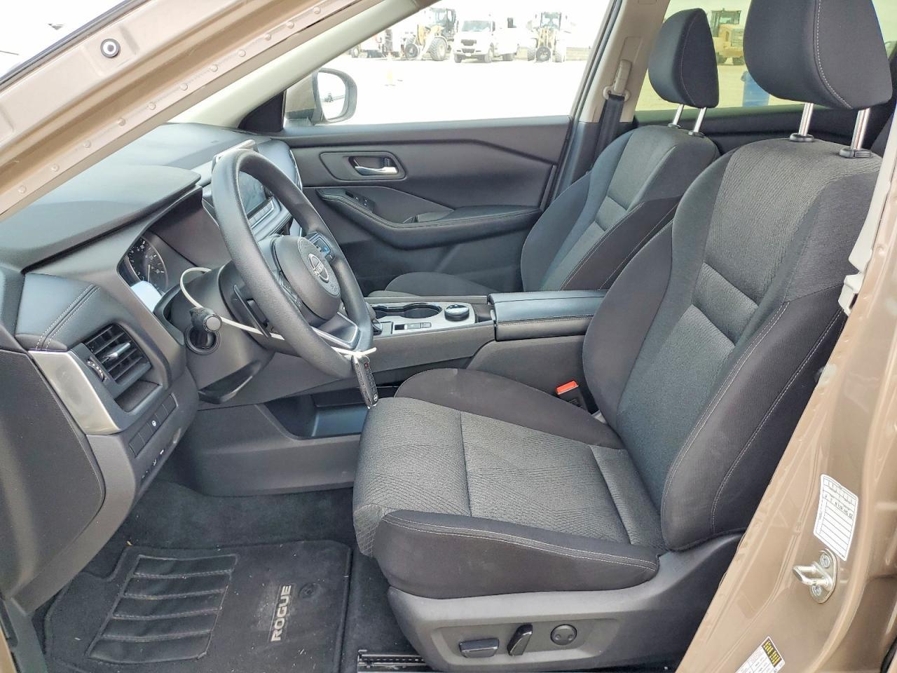 2024 Nissan Rogue Sv - Image 7