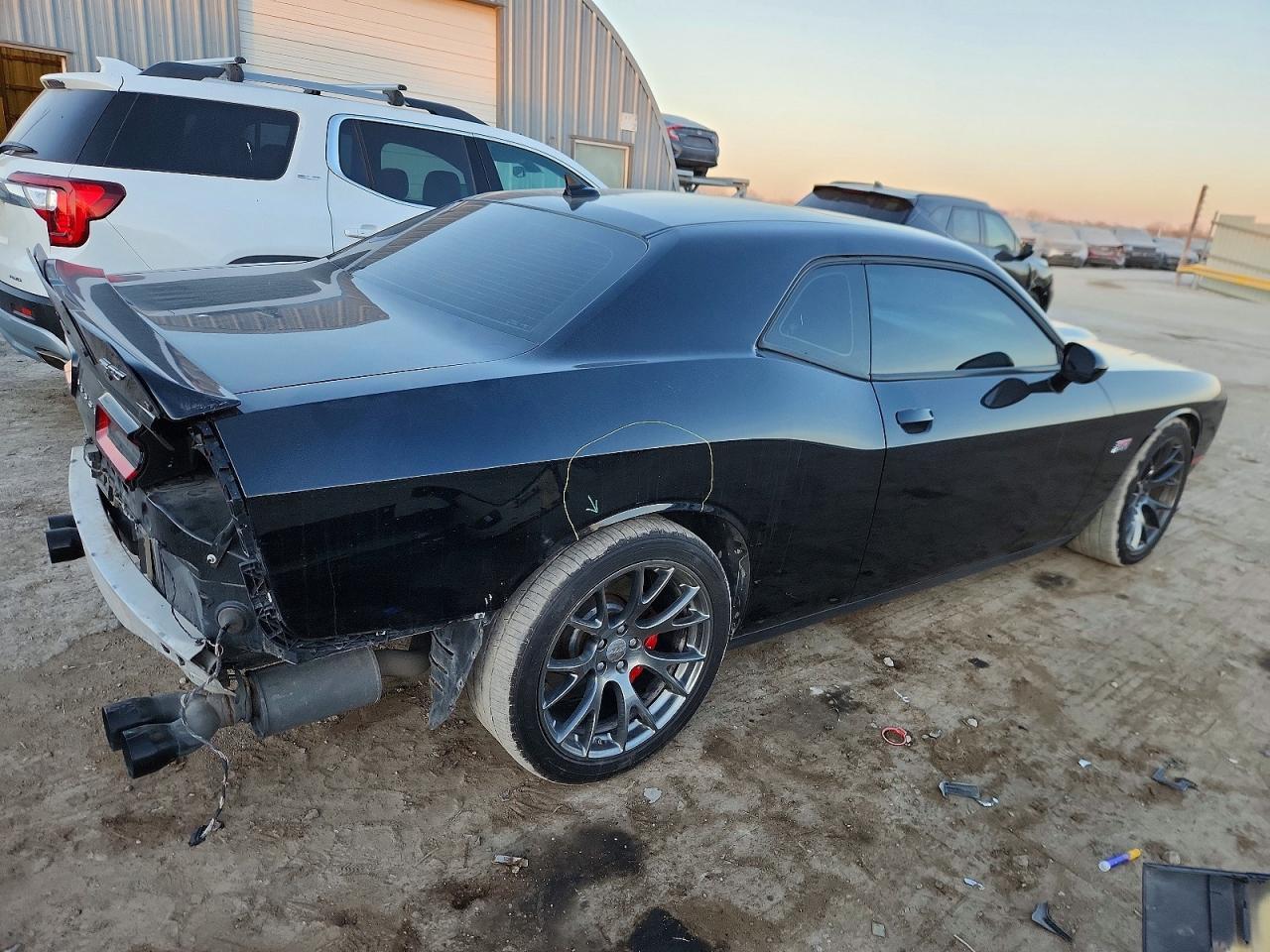 2016 Dodge Challenger Srt 392 - Image 3