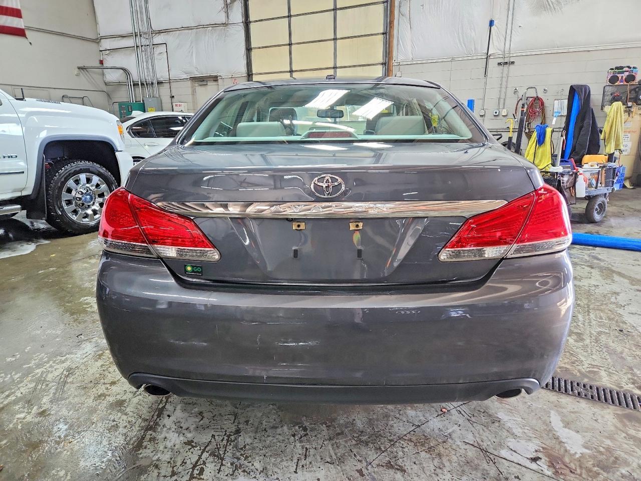 2011 Toyota Avalon Base - Фото 6