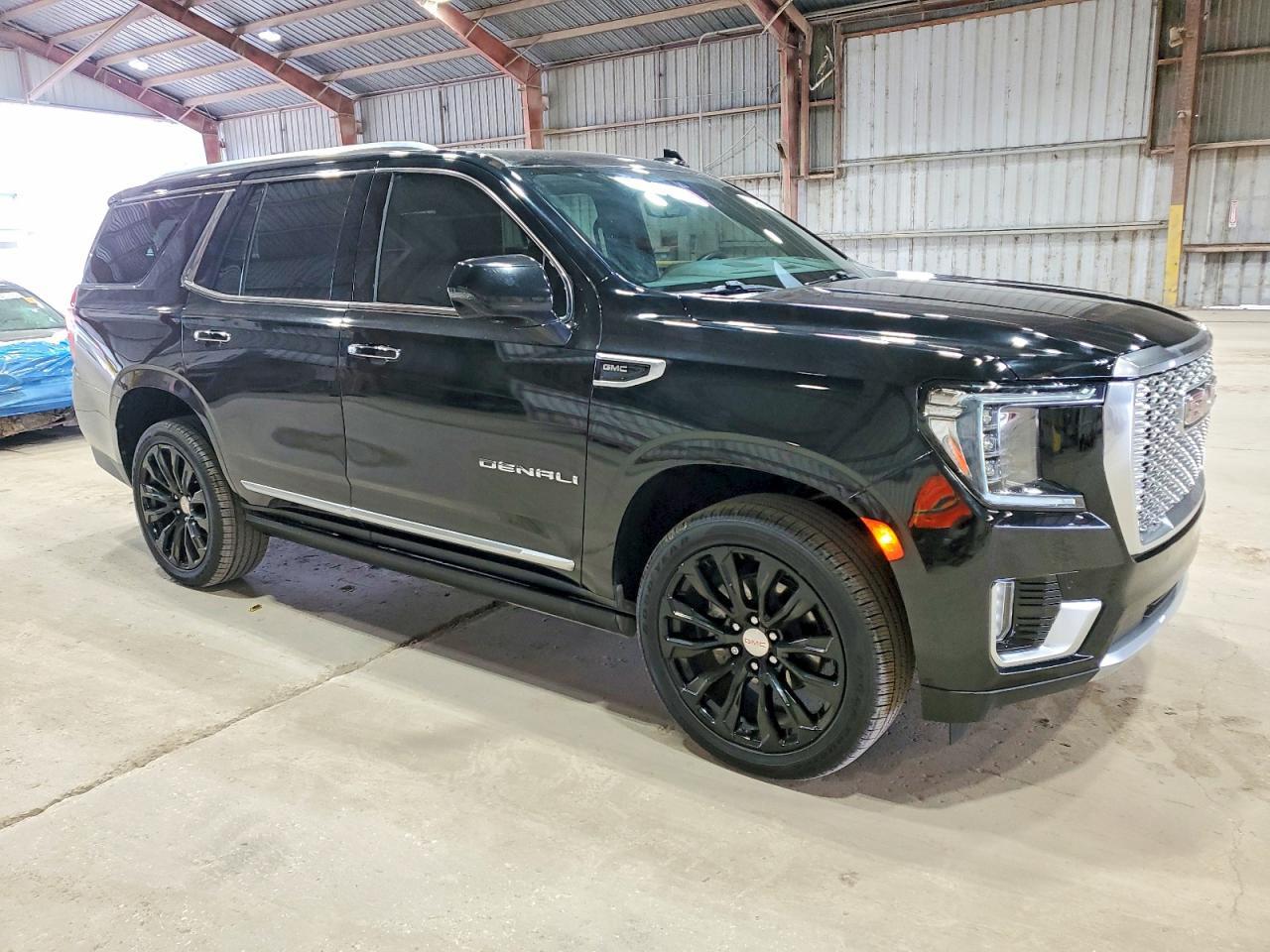 2021 GMC Yukon Denali - Фото 4