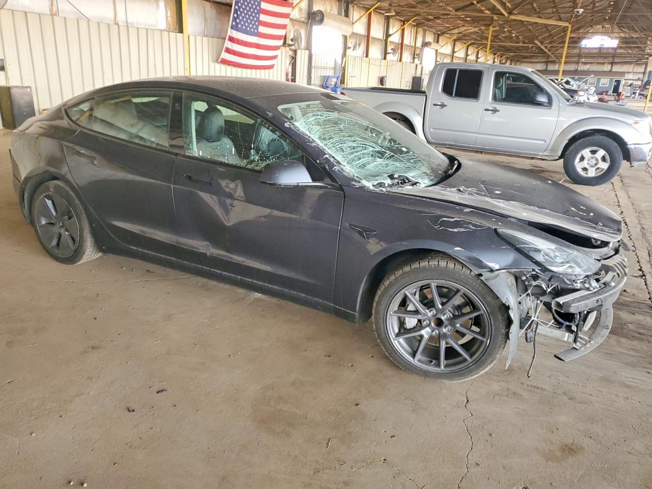 2023 Tesla Model 3 - Image 4