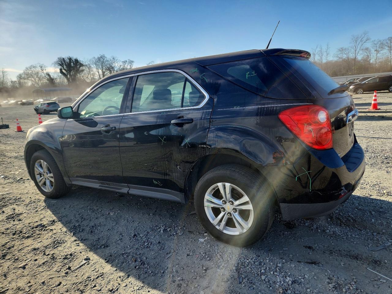 2010 Chevrolet Equinox Ls - Image 2