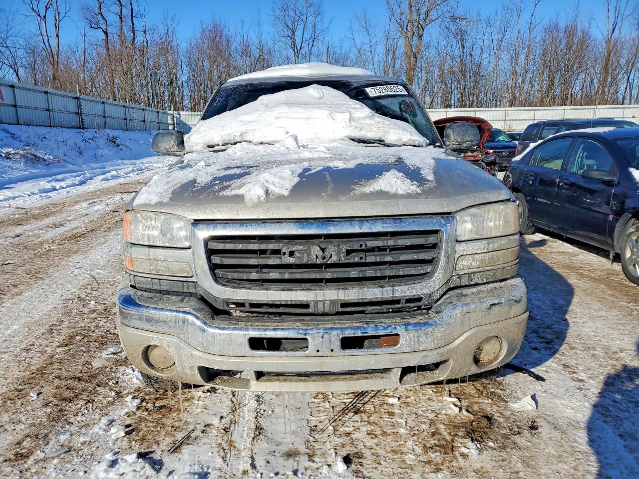 2006 GMC Sierra K2500 Heavy Duty - Image 5
