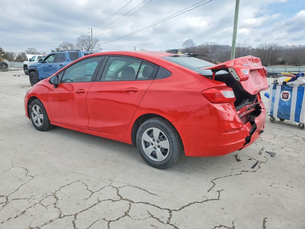 2017 Chevrolet Cruze Ls - Фото 2