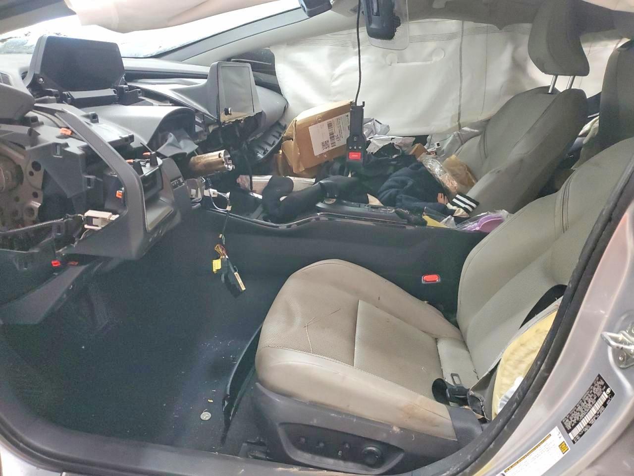 2024 Toyota Prius Xle - Image 7