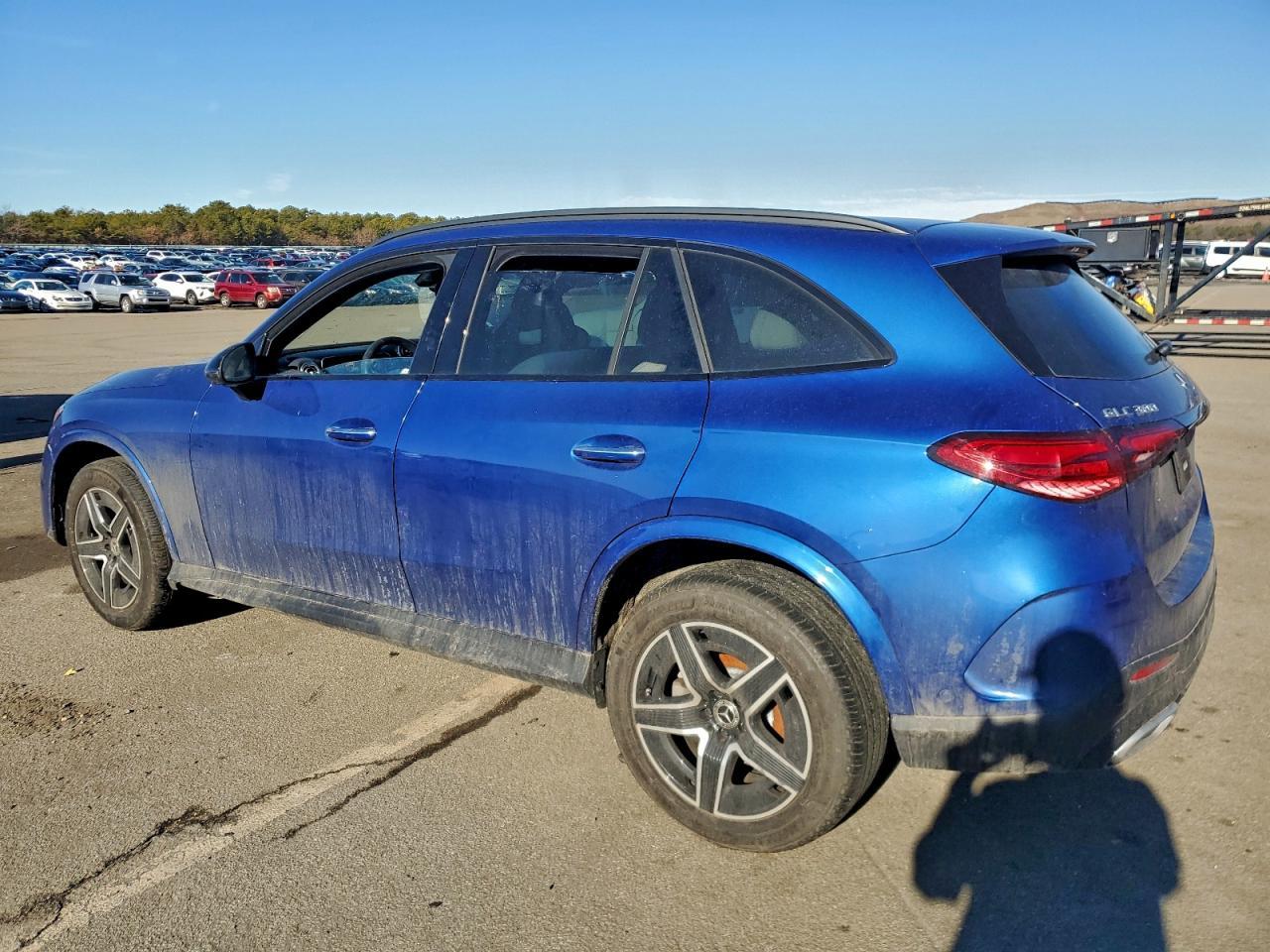 2025 Mercedes-Benz Glc 300 4Matic - Image 2