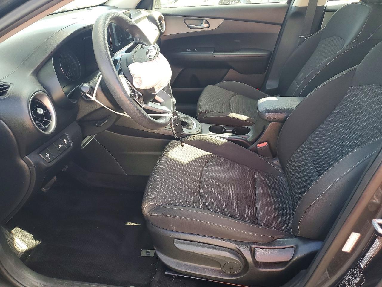 2020 Kia Forte Lxs - Image 7