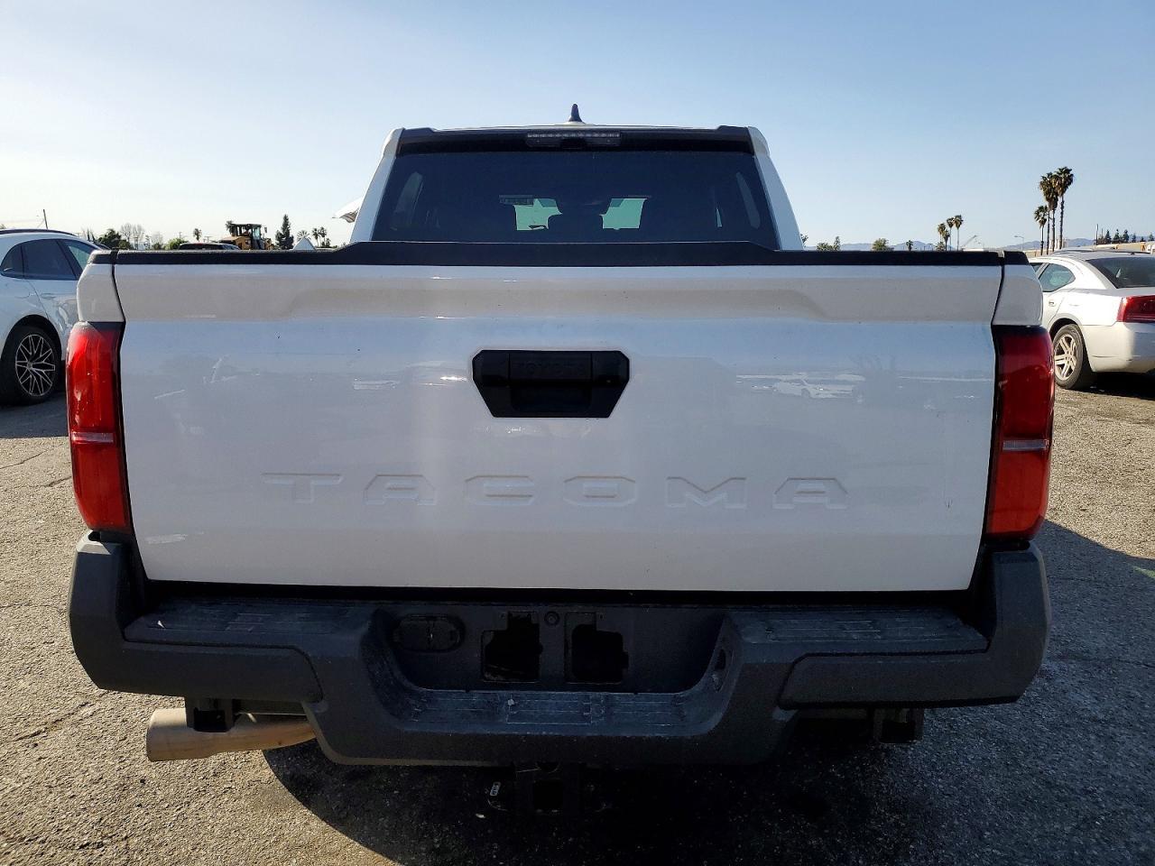 2025 Toyota Tacoma Double Cab - Фото 6