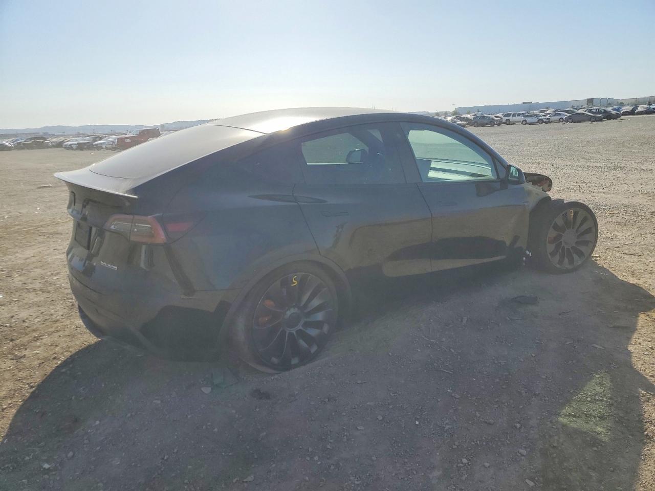 2023 Tesla Model Y - Image 3