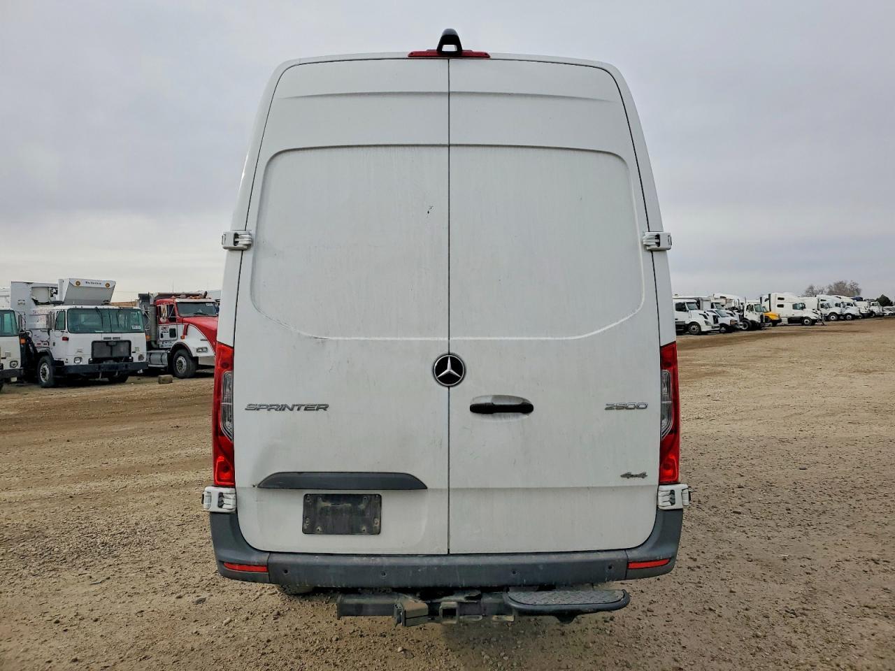 2020 Mercedes-Benz Sprinter Recreational Vehicle - Фото 6