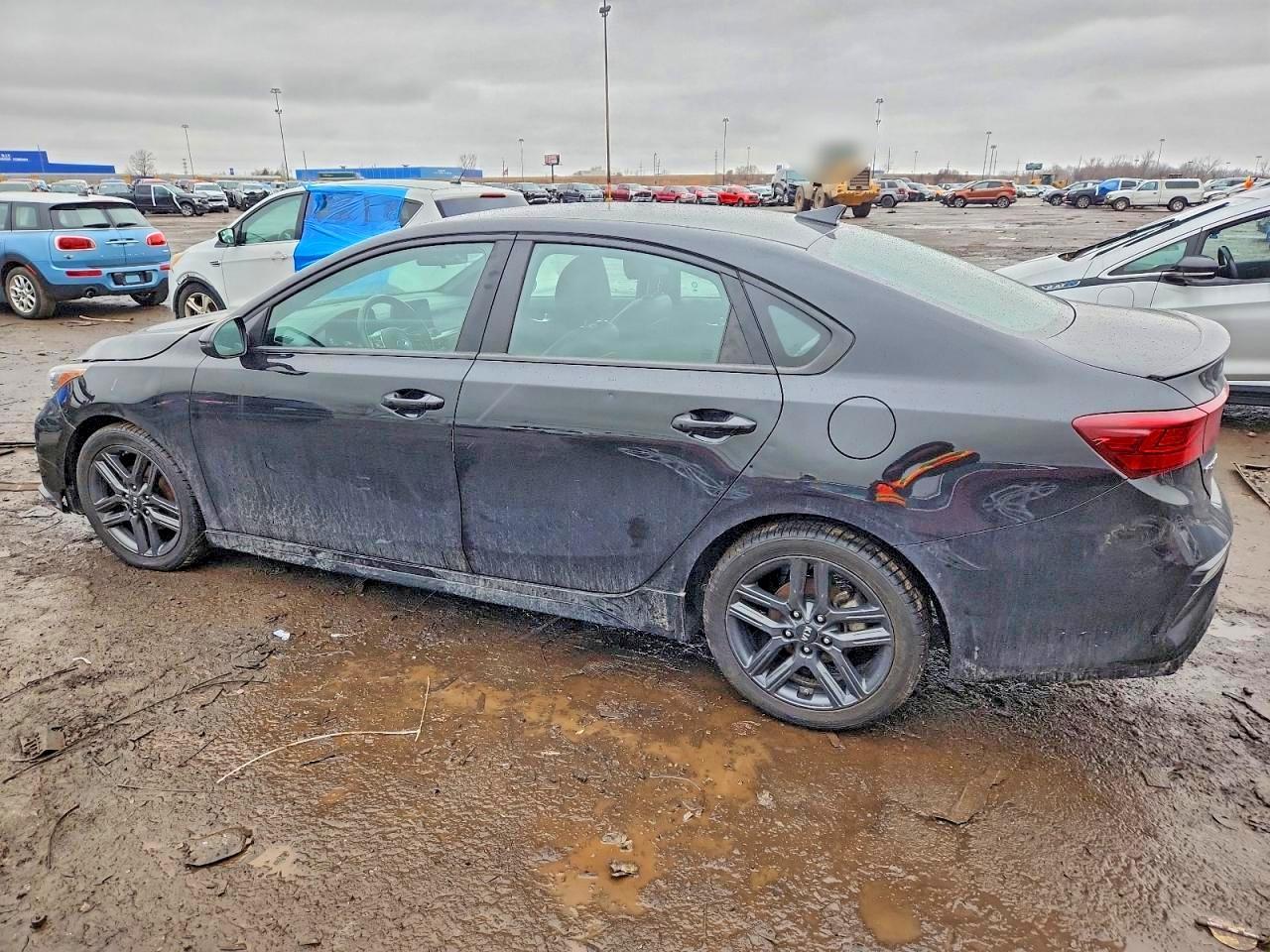 2021 Kia Forte Gt Line - Image 2