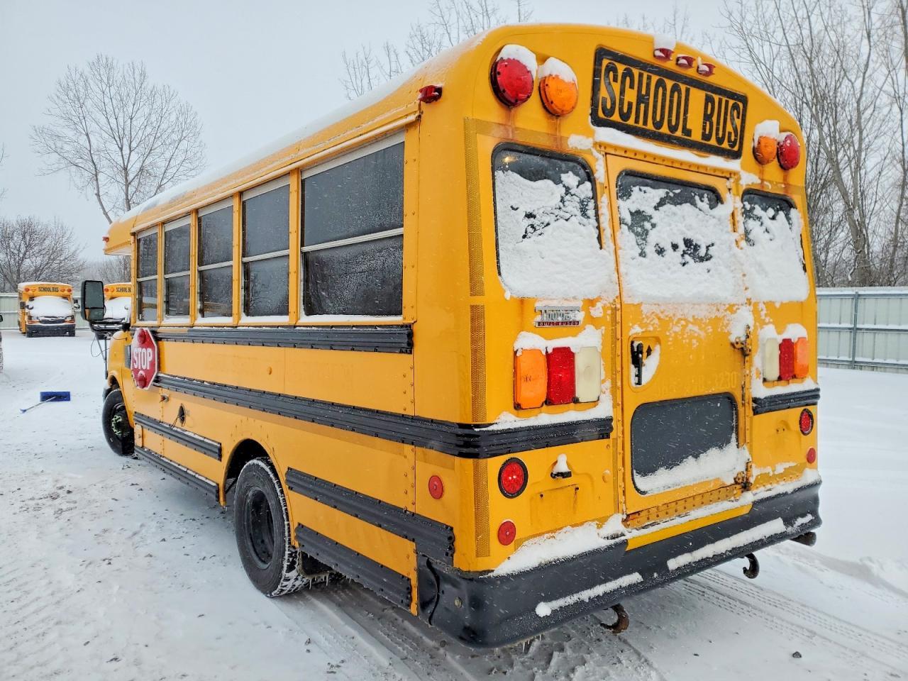 2011 Chevrolet Express School Bus - Image 3