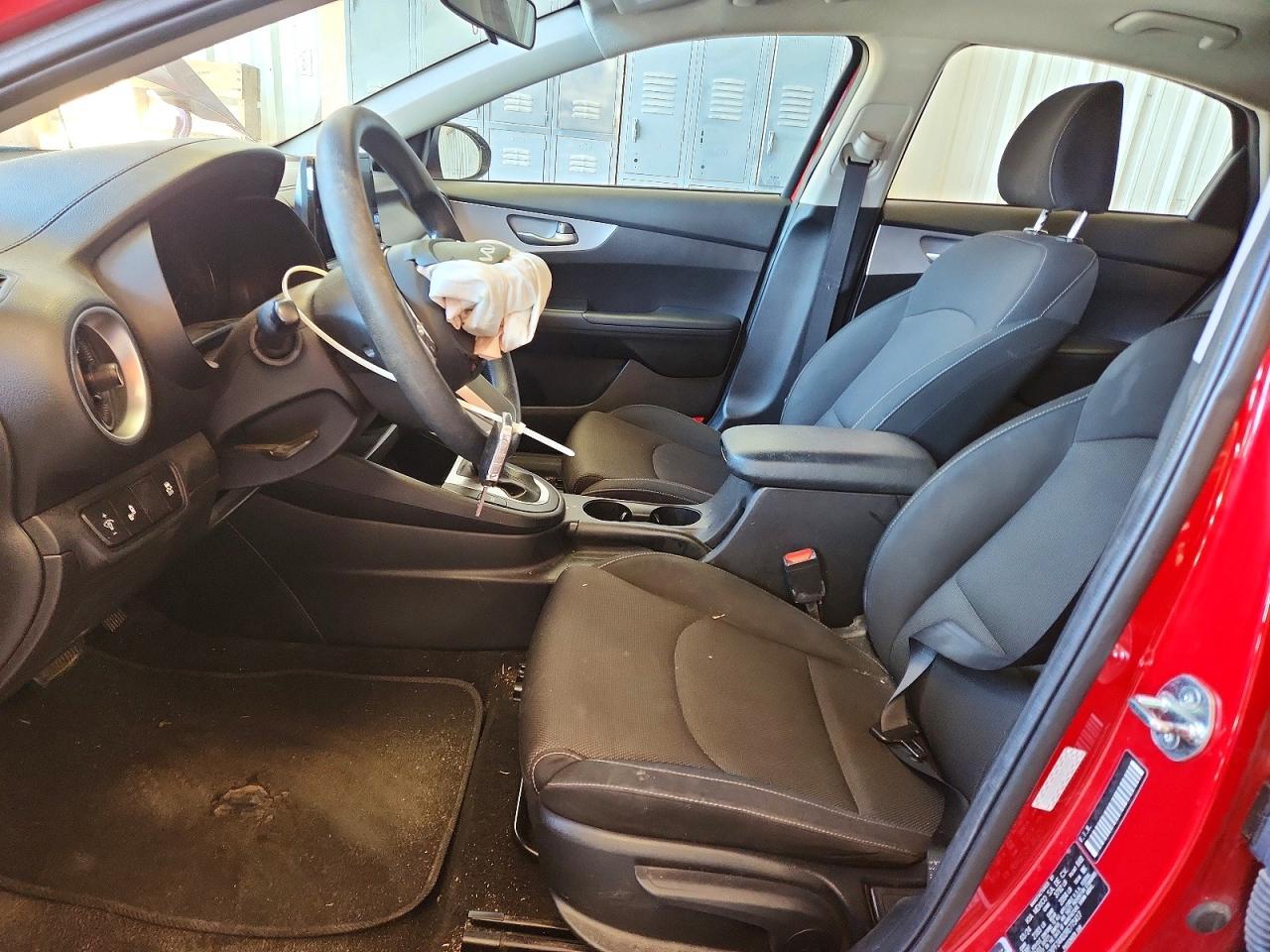 2024 Kia Forte Lxs - Image 7