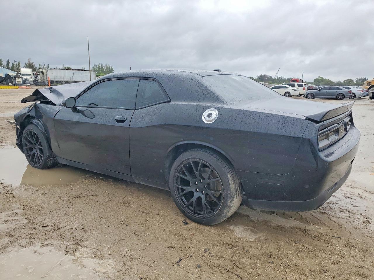 2019 Dodge Challenger Sxt - Image 2