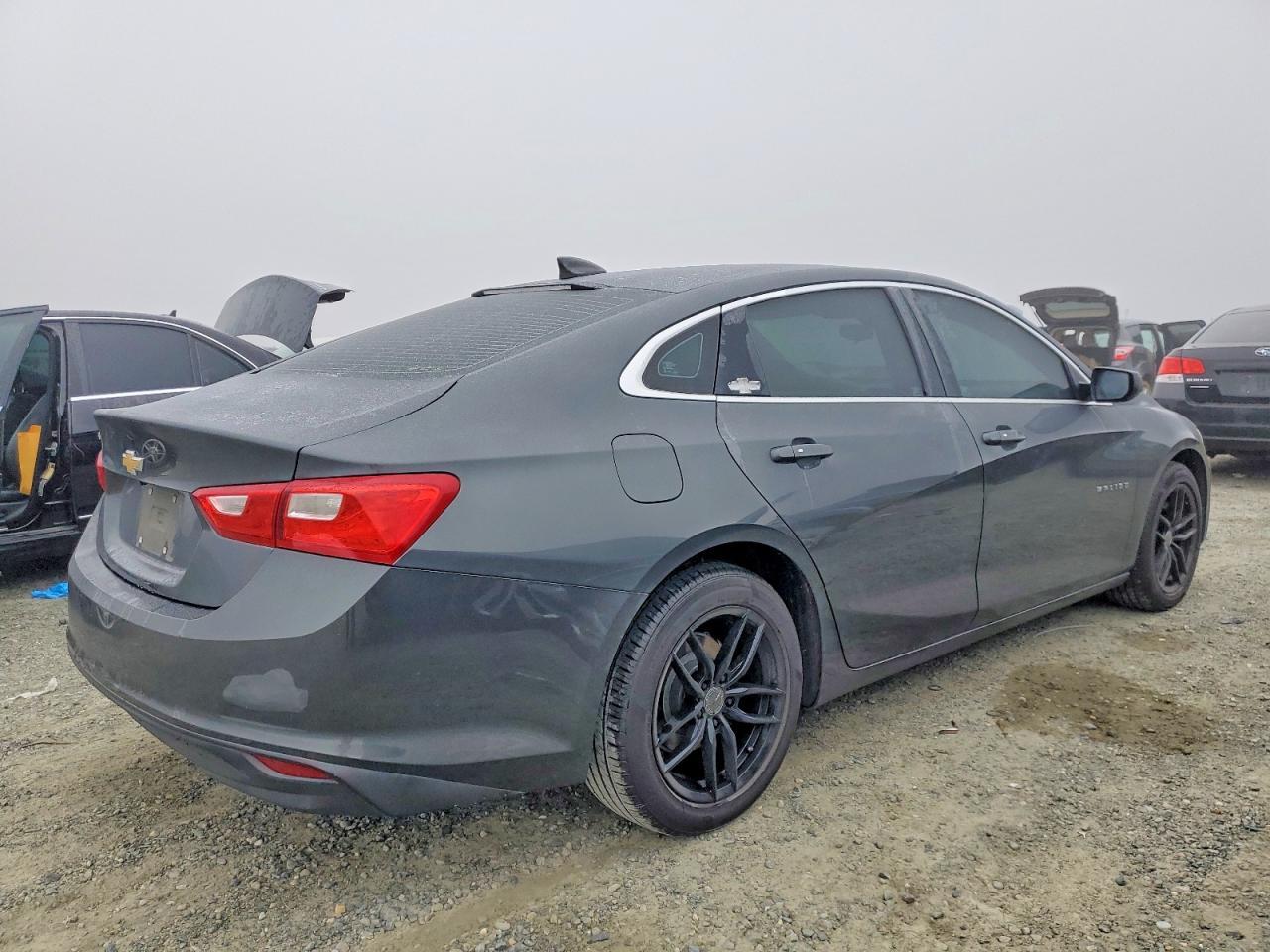2017 Chevrolet Malibu Ls - Фото 3