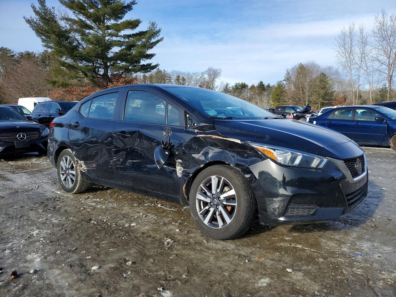 2021 Nissan Versa Sv - Image 4