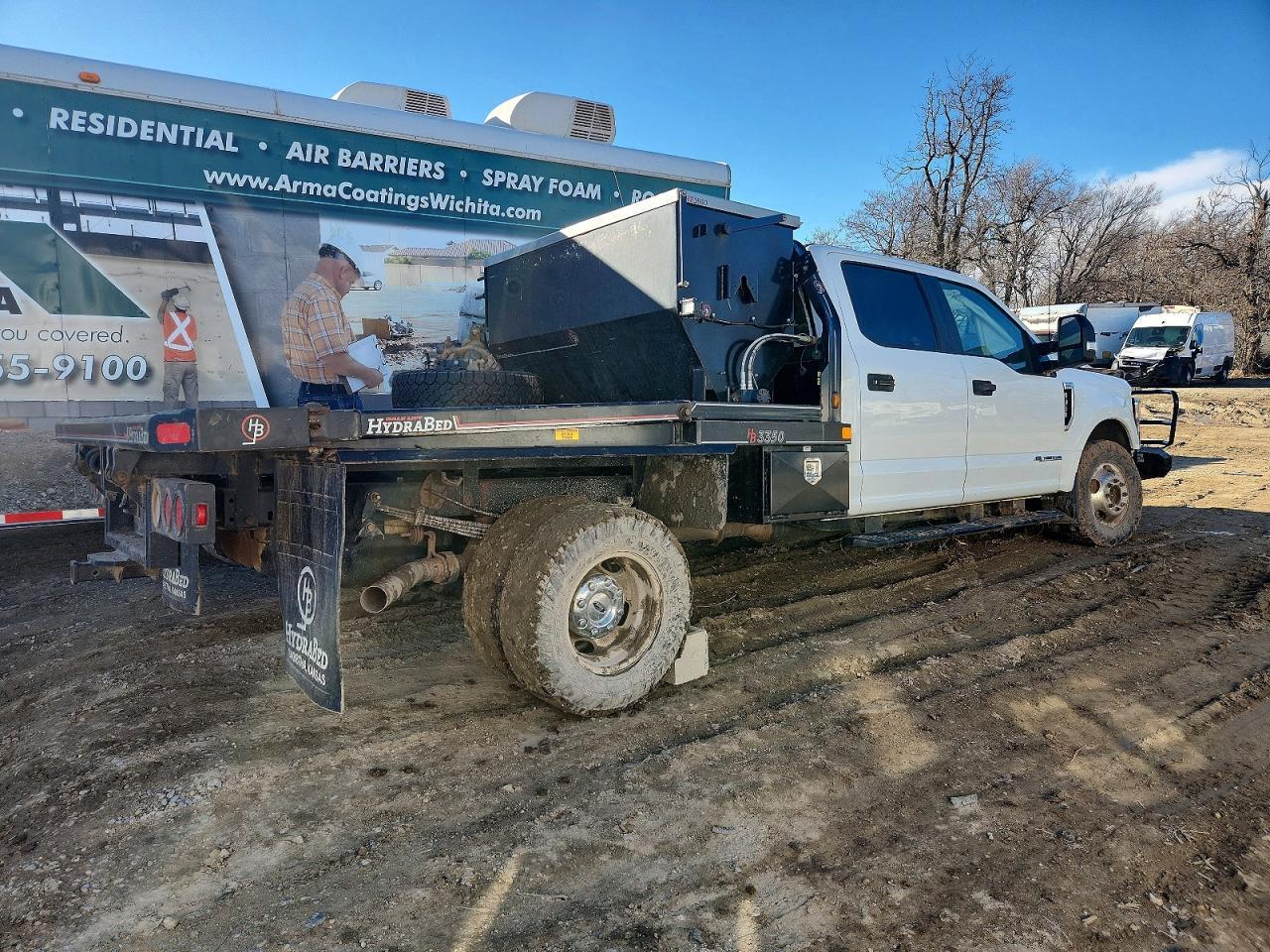 2022 Ford F350 Super Duty - Фото 3