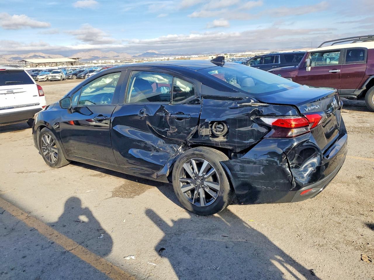 2021 Nissan Versa Sv - Фото 2
