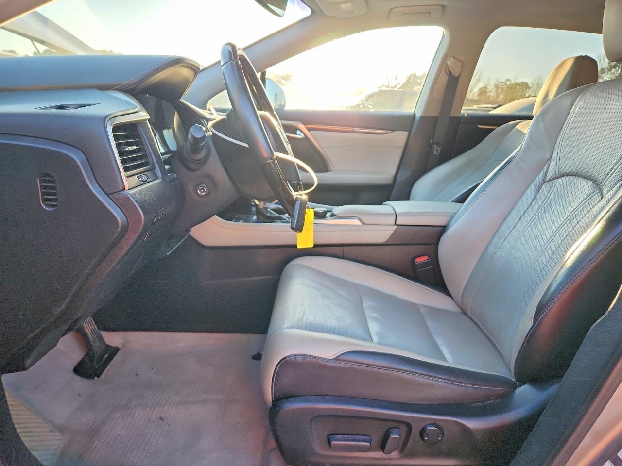 2017 Lexus Rx - Фото 7