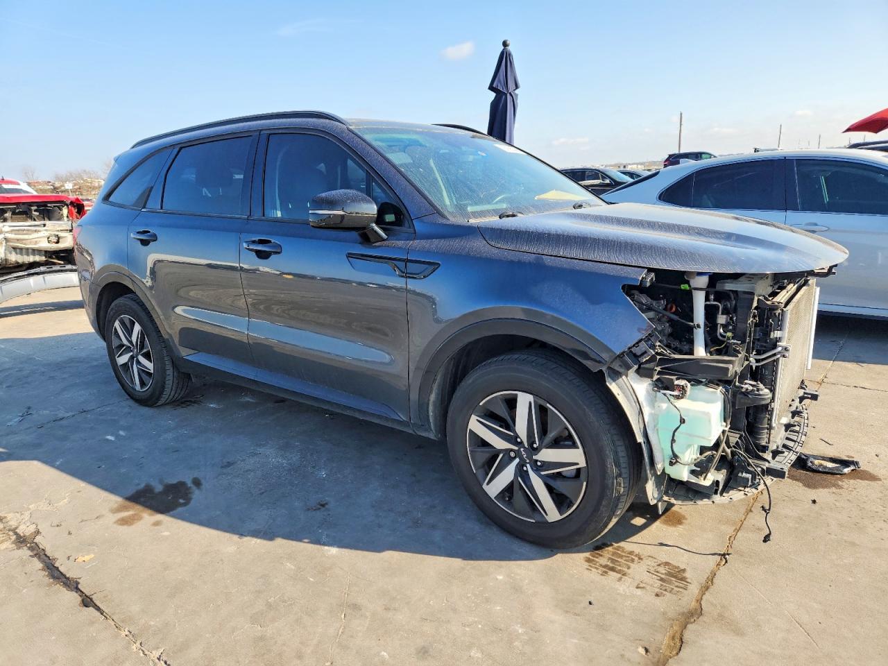 2022 Kia Sorento S - Image 4