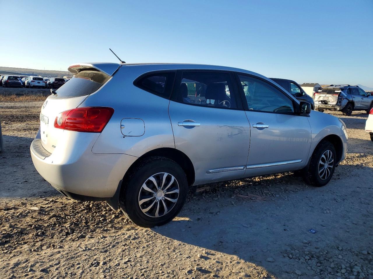 2013 Nissan Rogue S - Фото 3