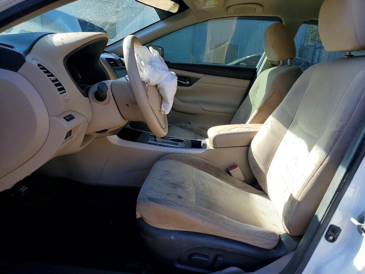 2015 Nissan Altima 2.5 - Image 7