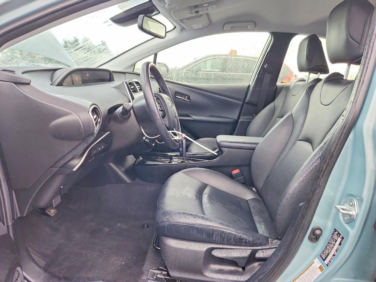 2020 Toyota Prius Le - Фото 7