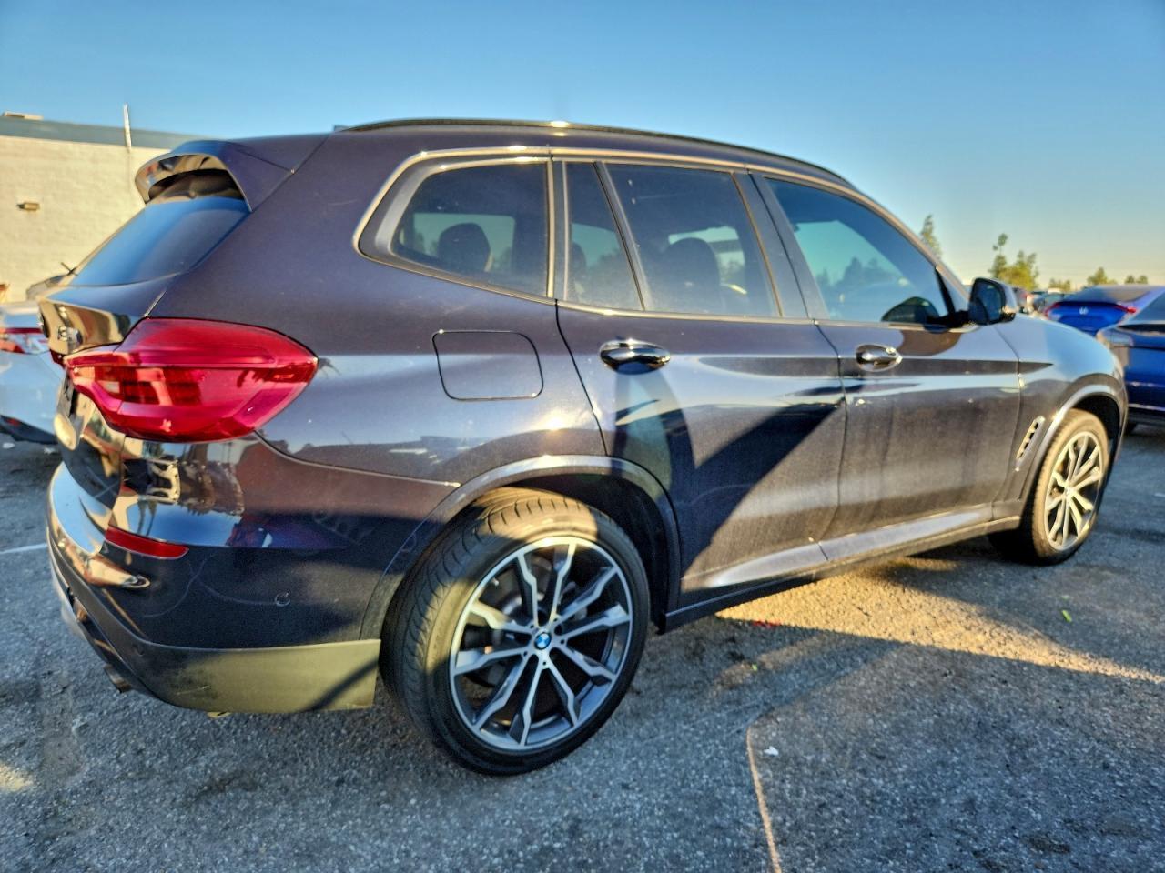 2021 BMW X3 Sdrive30I - Фото 3