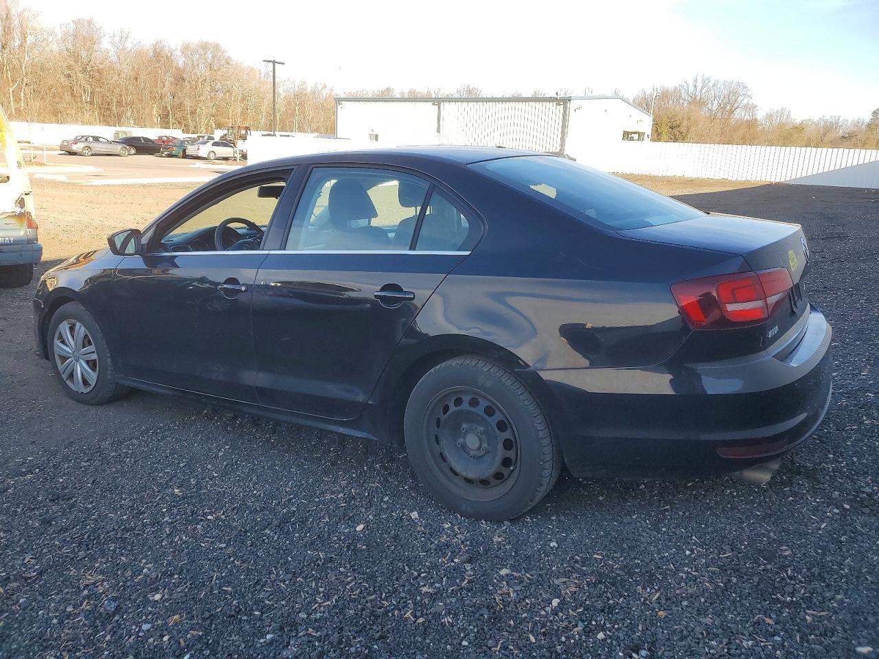 2017 Volkswagen Jetta - Фото 2