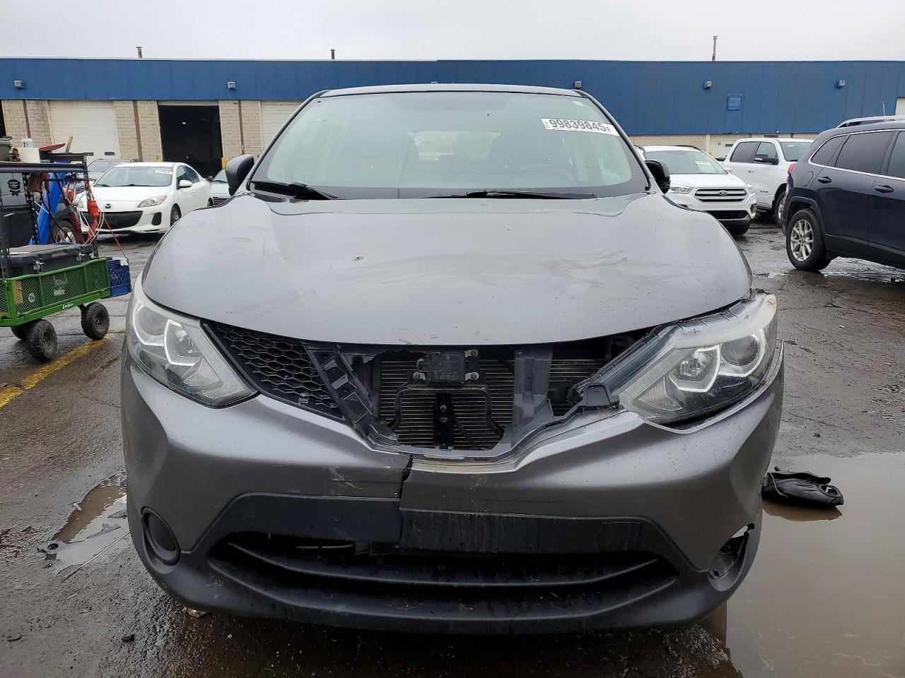 2018 Nissan Rogue Sport S - Image 5