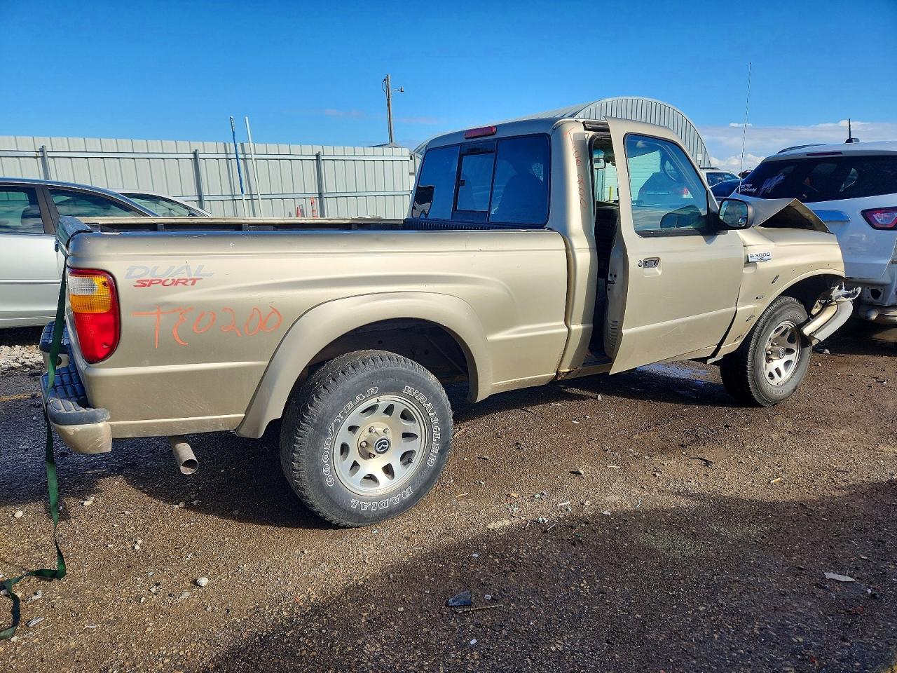 2002 Mazd B3000 - Image 3