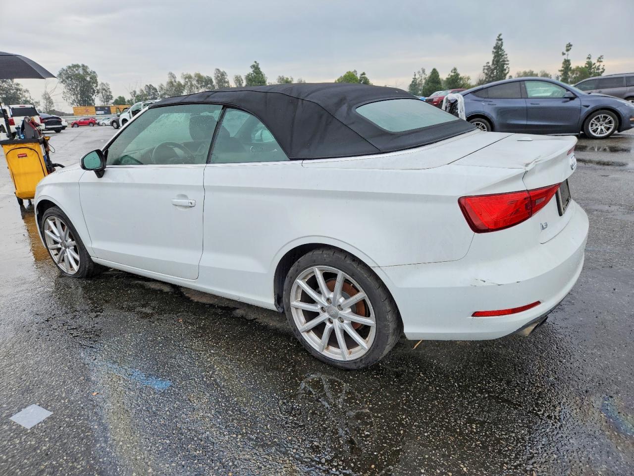 2015 Audi A3 Premium - Фото 2