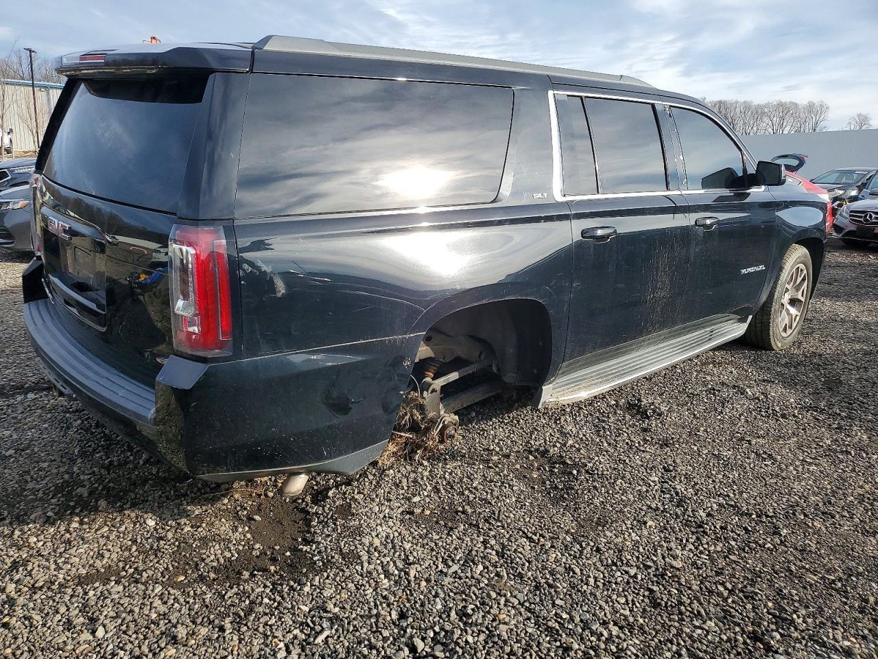 2016 GMC Yukon Xl C1500 Slt - Фото 3