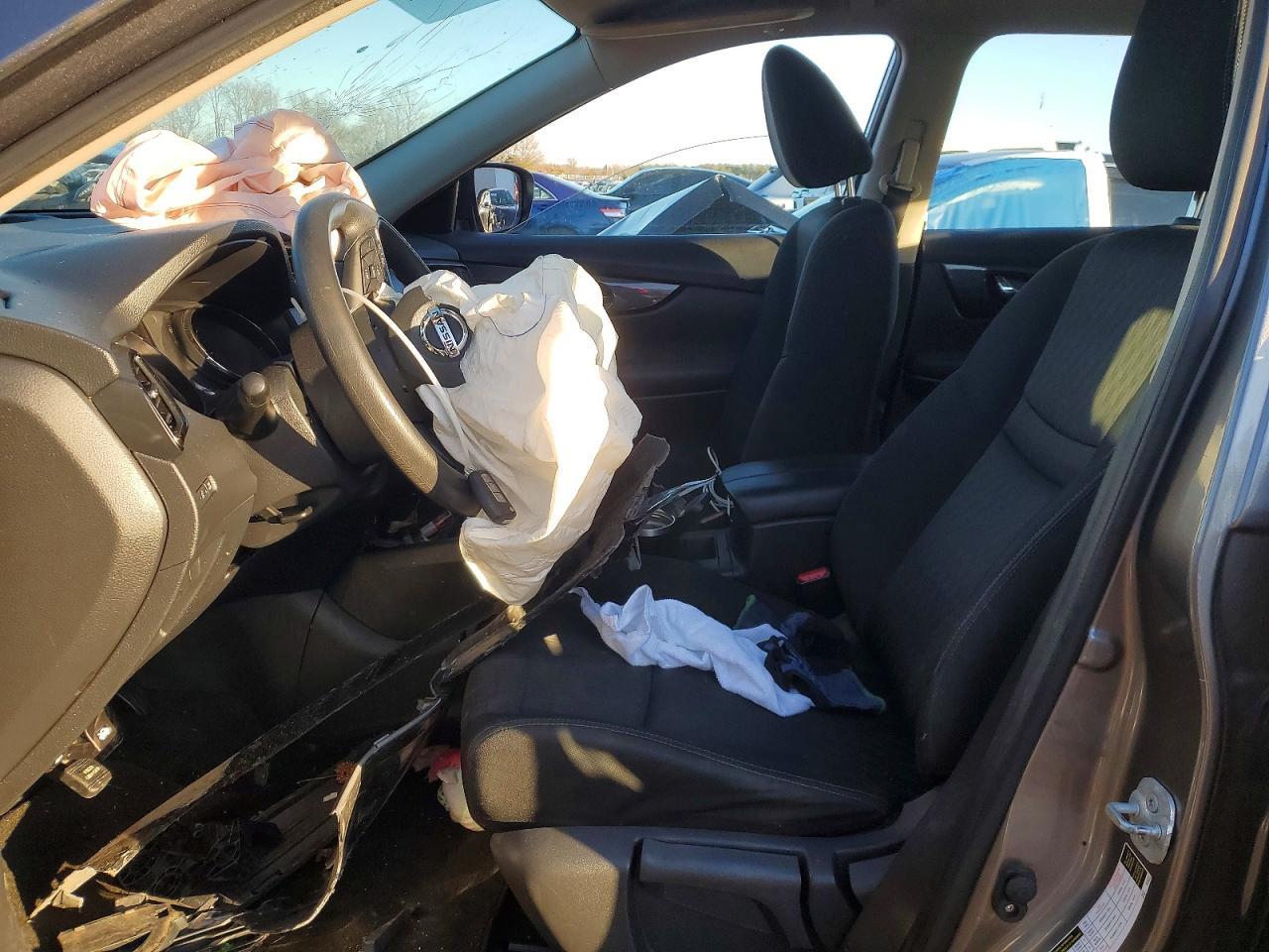 2017 Nissan Rogue S - Image 7