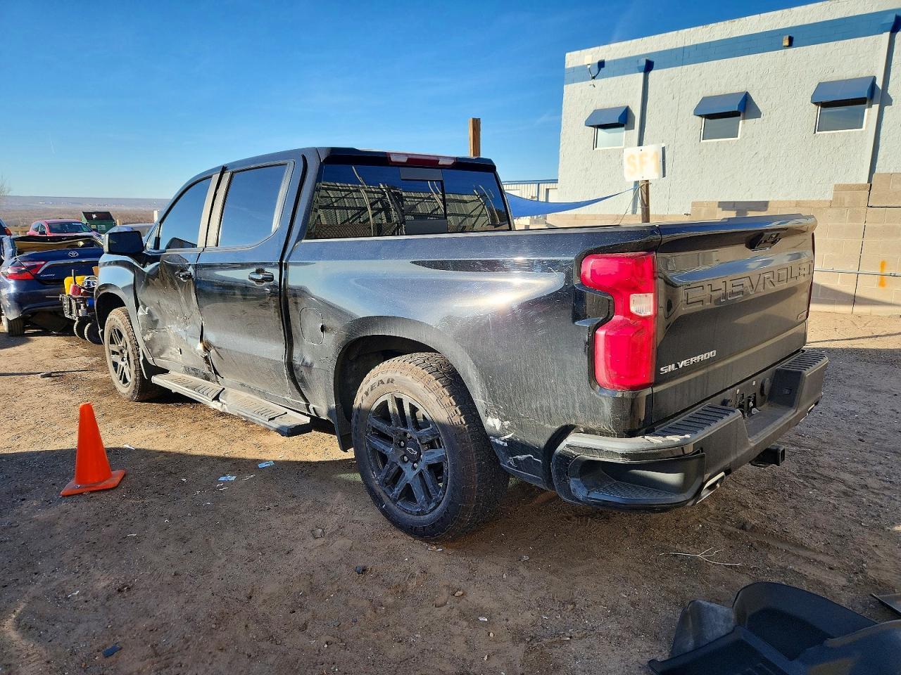 2024 Chevrolet Silverado K1500 Rst - Фото 2