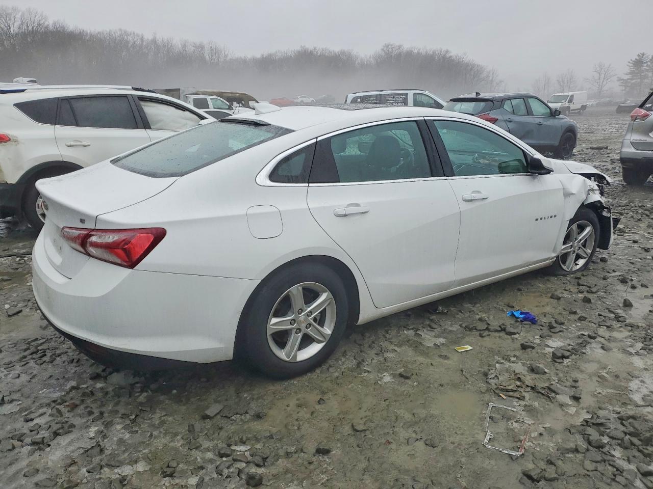 2022 Chevrolet Malibu Lt - Image 3