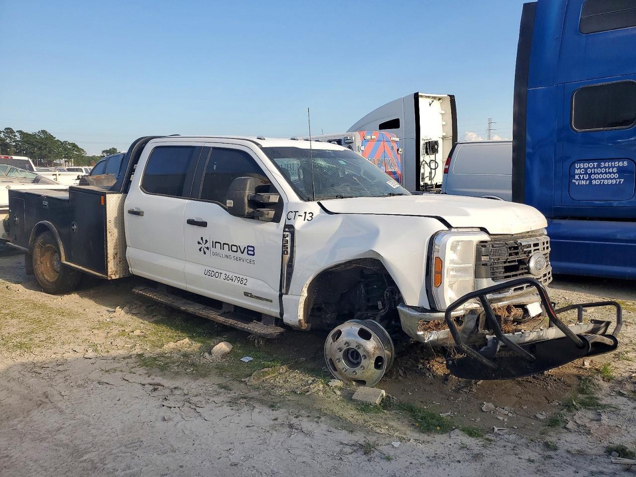 2025 Ford F350 Super Duty Utility / Service Truck - Фото 4